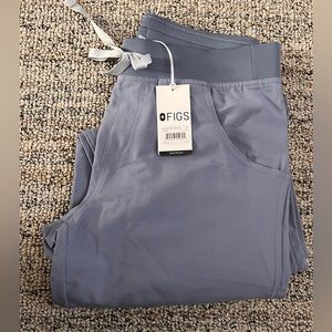 FIGS, Kade Cargo Scrub Pant, light blue, Size Small, Tall